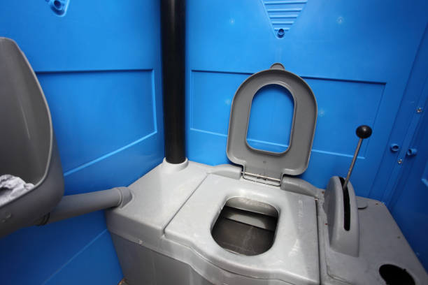 Best VIP or Luxury Restroom Trailers  in Bella Vista, CA